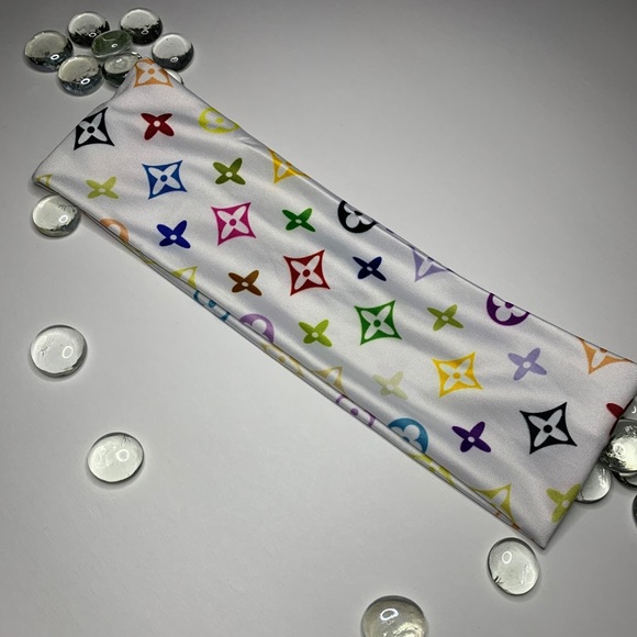 Cute and Stylish Headband - Picture 1 of 2